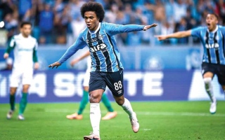 البرازيلي ويليان مرشح للعب في دوري المحترفين الموسم المقبل